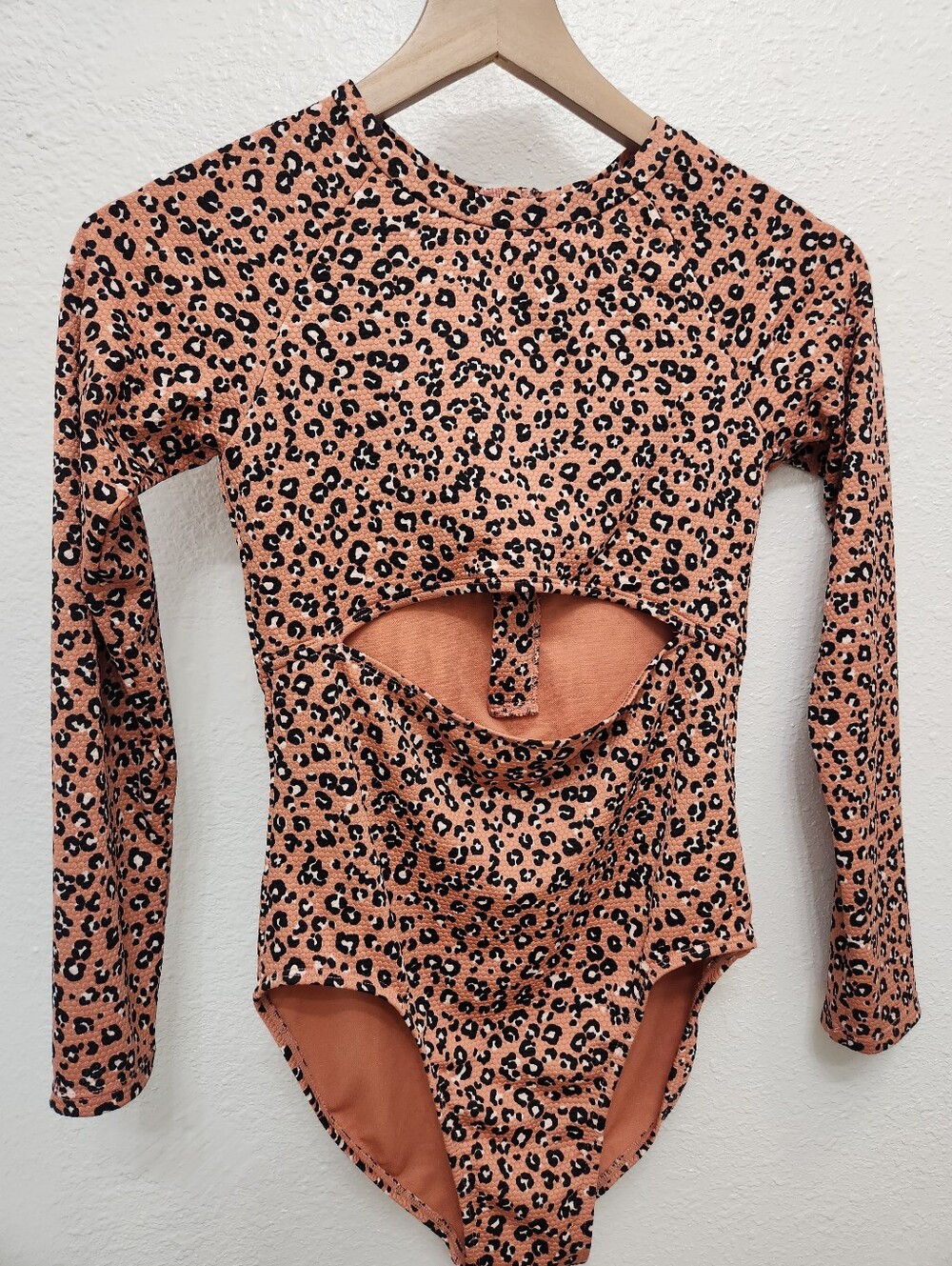 art class Peach and Black Leopard Print Long-Sleeve One-Piece